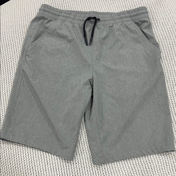 Nautica Men's Athletic Gray Shorts - Picture 1 of 6